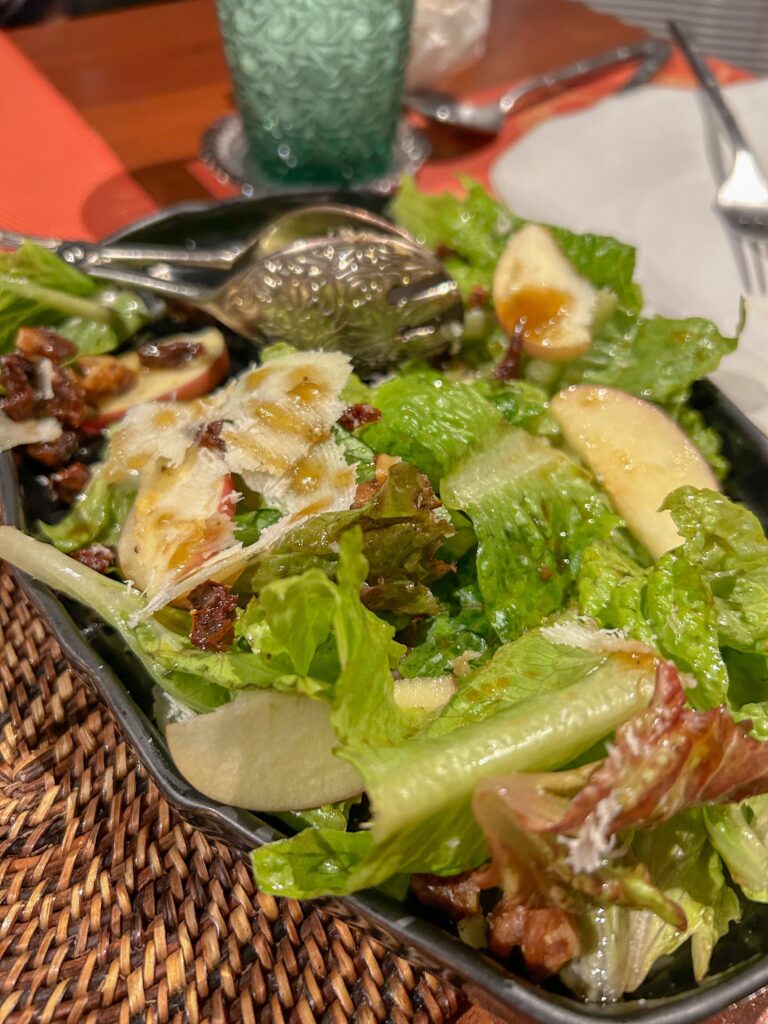 Salad with Apples and Walnuts