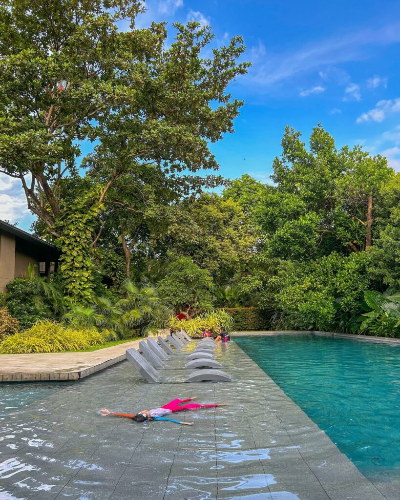 Henry Dumaguete Pool Sunbathing Area